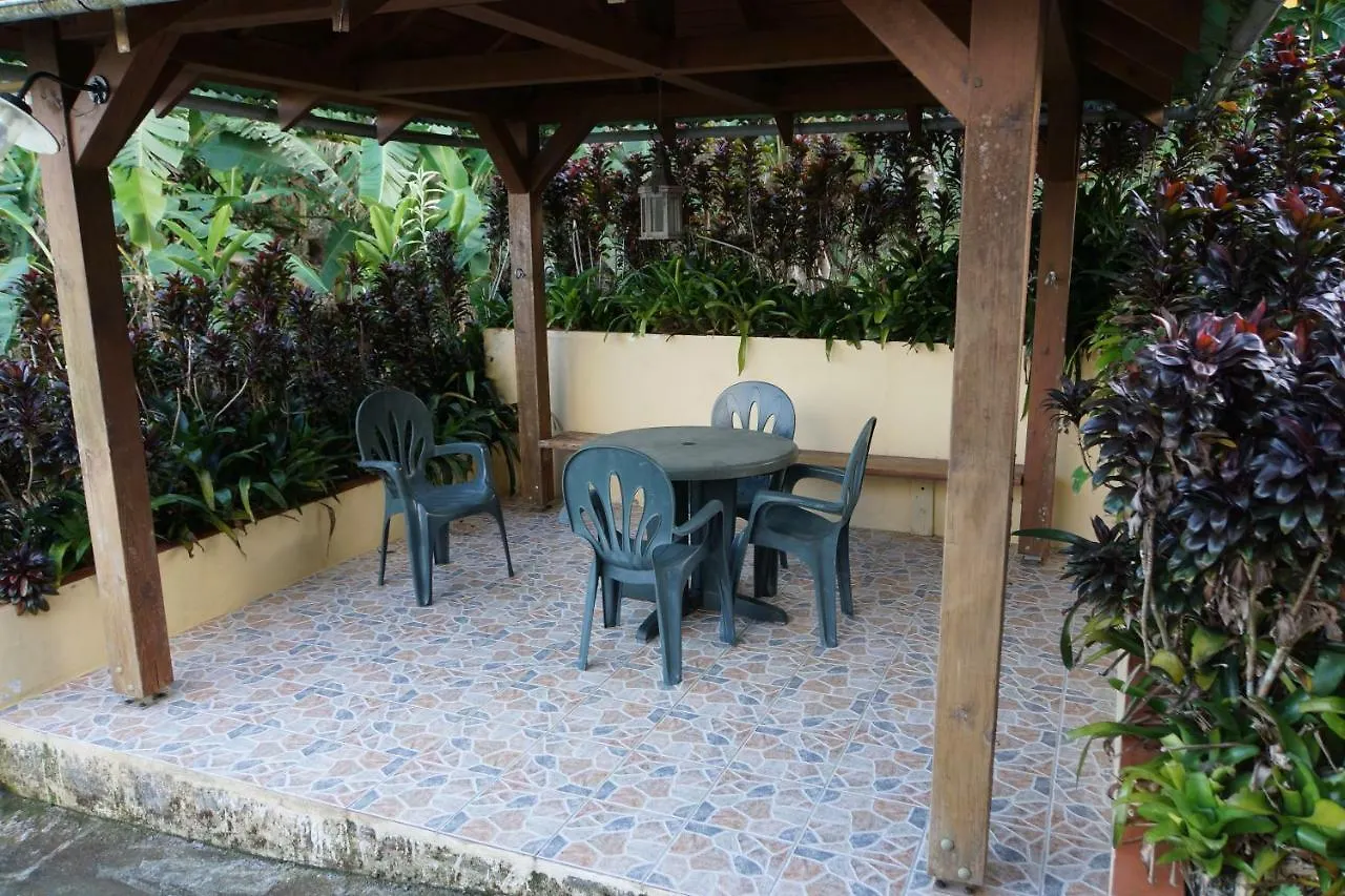 Villa Domaine de Valcine à Sainte-Rose Hébergement de vacances