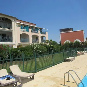 residence-les-grimaudieres.fr-provencehotel.com/